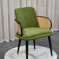 Fauteuil de salle à manger personnalisable vert olive rembourré pour design, avec cadre noir et accents dorés, idéal pour parcs, gymnases, hôtels