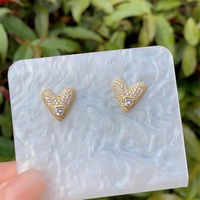 Boucles d'Oreilles en Forme de Coeur Incrusté de Zircon de Cuivre Plaqué Or 18K, 1 Paire