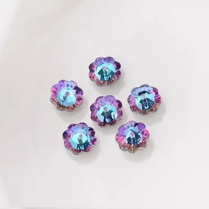 Plum blossom mid-hole hand-sewn diamond clothing, <b>wedding</b> gowns, evening gowns, applied-diamond crystal flat buckle <b>accessories</b> - Product Image 4