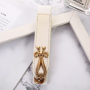 Nouvelle <span class=keywords><strong>ceinture</strong></span> de robe en PU rétro pour femmes, <span class=keywords><strong>ceinture</strong></span> fine élastique avec boucle en alliage, élégante, mode européenne et américaine, vente en gros, simple et polyvalente - Product Image 3