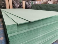 Panneau Mdf imperméable de couleur verte de MDF 5MM/11MM/17MM MDF vert pour l'armoire de cuisine HMR MDF