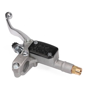 Maître-<span class=keywords><strong>Cylindre</strong></span> d'Embrayage Hydraulique Avant Gauche DOT Avec Levier pour <span class=keywords><strong>KTM</strong></span> 125 250 300 350 500 SX SXS SX-F XC XC-F XC-W EXC EXC-F 450SMR - Product Image 1