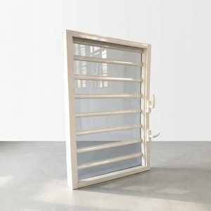 Finestra a Persiana Fissa Ventilata Lukliving con Telaio in Lega di Alluminio e Vetro, Funzione Invisibile, Griglie Moderne a Persiana - Product Image 1