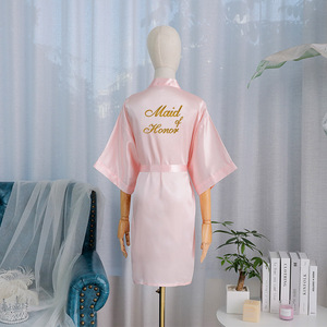 Vente en gros Robes de demoiselle d'honneur <span class=keywords><strong>Robe</strong></span> de mariée en satin personnalisée Cadeaux de fête de mariage Vêtements de nuit <span class=keywords><strong>pour</strong></span> femmes Peignoir kimono <span class=keywords><strong>pour</strong></span> elle - Product Image 5