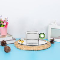 Vente en gros de tasses à espresso et à jus en verre 3D personnalisées faites à la main avec soucoupe