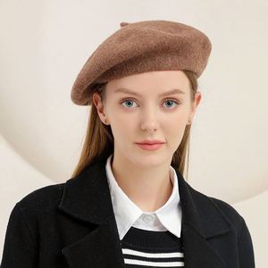 โรงงาน OEM ขายส่งหมวกเบเร่ต์สีพื้น 100% ทำจากขนสัตว์แท้สำหรับผู้หญิง สวมใส่สบายๆ ไปเที่ยวทะเลหรือเล่นกีฬา มีสินค้าในสต็อก - Product Image 6