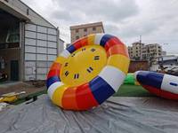 Tube aquatique gonflable géant pour la danse aquatique, en PVC anti-déchirure, type OVNI tractable pour projets de parcs aquatiques