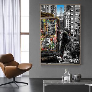 <span class=keywords><strong>Peinture</strong></span> sur toile d'art graffiti d'<span class=keywords><strong>homme</strong></span> avec une voiture, affiche murale et impressions, décoration <span class=keywords><strong>moderne</strong></span> de rue pour la maison, image - Product Image 4