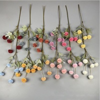 Vente en gros petit pompon artificiel en soie kiku chrysanthème intérieur décoratif floral pour Pâques, Noël et nouvel an