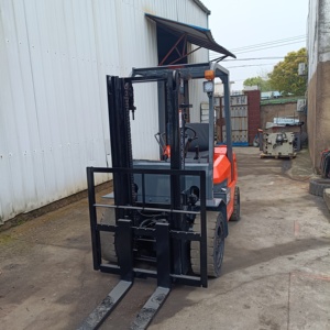 Orijinal Kullanılmış <span class=keywords><strong>Toyota</strong></span> ZN <span class=keywords><strong>30</strong></span> Dizel Forklift 3 Metre Kaldırma Yüksekliği Düşük Çalışma Saati - Product Image 2
