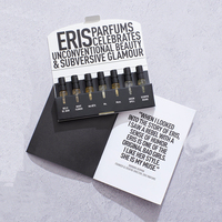 Boîte cadeau de luxe avec logo personnalisé en feuille d'or, vernis UV sélectif, finition mate, taille sur mesure pour coffret découverte de parfums