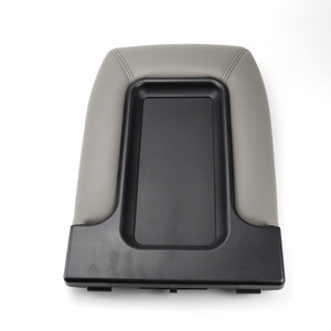 ฝาครอบที่วางแขนคอนโซลกลางเชฟโรเลต หนังสีเทาอ่อน กล่องเก็บของ FS 0013 - Product Image 5