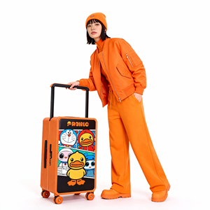 ओएम/ओडम बच्चों की प्यारी लक्जरी फैशनेबल 4-व्हील स्पिनर टसा लॉक लाइट कैरी-ऑन सूटकेस - Product Image 3