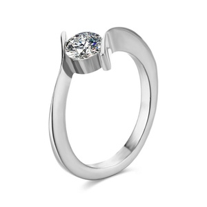 Anillo de Acero Inoxidable 316L Plateado en Oro de 18K al por Mayor, Anillo de Boda con Diamantes para Chicas y Mujeres - Product Image 2