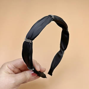 Diadema de Satén Francés con Pedrería, Accesorio para el Cabello para Mujer - Product Image 5