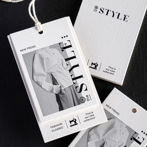 Étiquettes suspendues personnalisées de luxe en papier texturé Lenny 700g, étiquettes de prix pour vêtements, étiquettes imprimées en couleur pour entreprises - Product Image 3