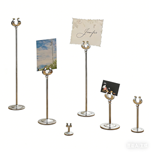 Moderno Porta-Numero da Tavolo in Acciaio Inox Spesso 4 Pollici e Supporto per Cartellini per Hotel, Banchetti, Matrimoni e Eventi Aziendali - Product Image 1