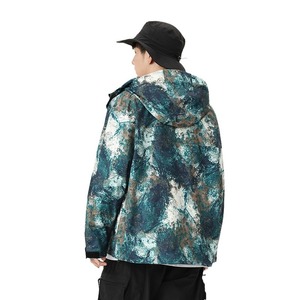 2025 nueva chaqueta universitaria de camuflaje para hombres jóvenes chaqueta con capucha para exteriores impermeable y resistente al viento chaqueta informal de tormenta - Product Image 5
