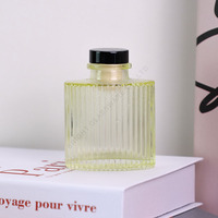Bouteille diffuseur de parfum vide à rayures verticales en gros d'usine, 100 ml 200 ml, rechargeable, pour huiles essentielles, avec bouchon