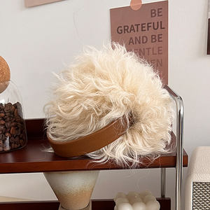 Paraorecchie in pelliccia di <span class=keywords><strong>agnello</strong></span> naturale moda invernale paraorecchie riccioluti in pelliccia con copricetto pieghevole in pelliccia - Product Image 5