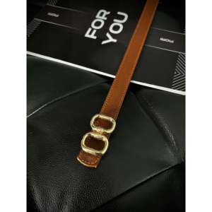 Cinturón Delgado para Mujer Fiori con Hebilla de Doble Punta, Accesorio de Moda con Herrajes de Aleación - Product Image 3