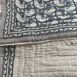 Colcha Kantha Étnica Vintage Hecha a Mano de Diseño de Lujo de Fabricante Indio, Colcha Kantha de Algodón Cosida a Mano, Colcha de Retazos para Hotel - Product Image 1