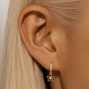 Pendientes de Aro con Borla de Flores Corta y Ópalo, para Uso Diario, Lindos y Elegantes, Marca CANNER - Product Image 4