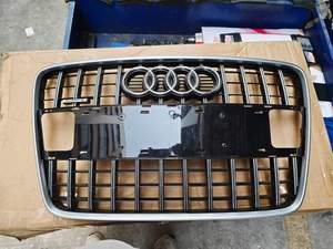 กระจังหน้าสำหรับ <span class=keywords><strong>Audi</strong></span> <span class=keywords><strong>Q7</strong></span> <span class=keywords><strong>V12</strong></span> <span class=keywords><strong>TDI</strong></span> 6.0L ปี 2007-2009 ชุบโครเมียมแบบกรอบเดี่ยว พร้อมตรา <span class=keywords><strong>V12</strong></span> - Product Image 1