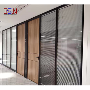 Cloison de séparation mobile en verre moderne pour intérieur, insonorisée, en aluminium, pour bureaux, hôtels et projets commerciaux - Product Image 1