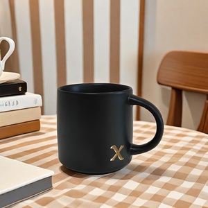 แก้วเซรามิคสีดำลายอักษรย่อ 15 ออนซ์ แก้วกาแฟลายอักษรทองคำ แก้วชาอักษรภาษาอังกฤษสุดหรู แก้ว <span class=keywords><strong>X</strong></span> เหมาะสำหรับตกแต่งสำนักงานและบ้าน - Product Image 3