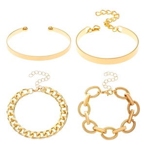 Nueva pulsera de lujo de cuatro piezas, conjunto de combinación de aleación, pulsera Punk Hip-hop, conjunto de pulsera creativa, joyería