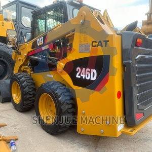 รถตักล้อยางมือสอง Cat 246D กำลัง 74 แรงม้า ความจุ 3 ตัน พร้อมใบรับรอง CE สำหรับงานก่อสร้างและชุดอุปกรณ์งานเฉพาะทาง มีสินค้าในสต็อก - Product Image 2