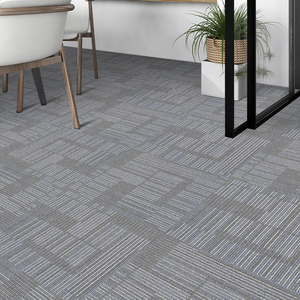 Dalles de moquette de bureau modernes, écologiques, antidérapantes, en PP épais, adhésives, carrées, 50x50, à prix abordable, personnalisables - Product Image 3