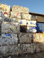 PP - GELAS, EMAS, DAN BALAN PLASTIK POLYPROPYLENE BEKAS / SAMPAH untuk DI-DIKURASI.