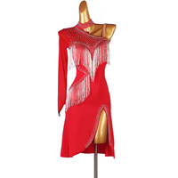 Robe de danse asymétrique à une seule manche avec strass, franges argentées et fente pour la performance en compétition de danse latine
