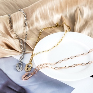 Conjunto de Reloj de Cuarzo para Mujer con Brazalete y Collar, Tono Dorado, Correa de Malla, Colgante de Candado, Cadena de Clip, Caja de Regalo, Resistente al Agua, Navidad - Product Image 4