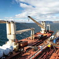 Grue de pont marine robuste avec rotation à 360 degrés, grue hydraulique sur piétement pour le levage de navires offshore