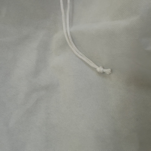 Белая нетканая сумка-тоут на заказ с завязками и фольгированным тиснением 52x63 см, оптовая продажа - Product Image 2