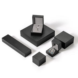 Boîte d'emballage de bijoux de luxe moderne rectangulaire personnalisée Everwin avec doublure en coton pour la Saint-Valentin - Product Image 1