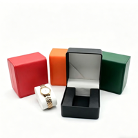 Boîte à montre carrée en cuir PU personnalisée avec logo, résistante à l'eau, écologique, étui de présentation pour une seule montre avec coussin amovible
