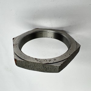 Tuerca de bloqueo hexagonal totalmente metálica estándar con par predominante para una sujeción segura en maquinaria - Product Image 6