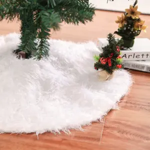 クリスマスの装飾品クリスマスツリーの装飾のための長い純粋な白いクリスマスぬいぐるみツリースカート