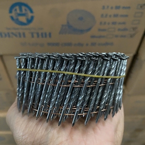 Clavos de Acero Galvanizado de Alta Resistencia 2.3x50mm con Cabeza Roscada para Construcción de Palets de Madera y Proyectos de Embalaje para Exportación - Product Image 1