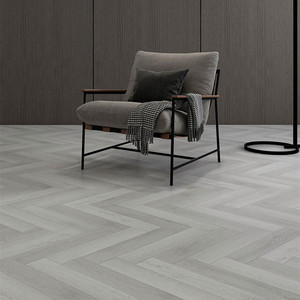 Revêtement de sol en plastique imperméable LVT SPC avec verrouillage par clic de luxe Conception en arête de poisson avec aspect en bois Carreau de vinyle de luxe à cliquer - Product Image 1