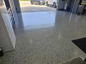 CNMI Revêtement de <span class=keywords><strong>sol</strong></span> époxy de haute qualité à deux composants adapté aux garages, usines et ateliers, disponible en plusieurs couleurs - Product Image 5