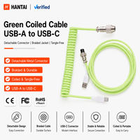 Câble USB-A vers USB-C enroulé coloré, design pastel, connecteur métallique détachable pour claviers de jeu