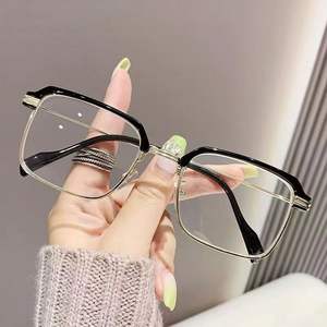 <span class=keywords><strong>Gafas</strong></span> de lectura fotocromáticas con <span class=keywords><strong>montura</strong></span> cuadrada antiluz azul para hombre con logotipo personalizado 2025, <span class=keywords><strong>gafas</strong></span> de fototropía de decoloración sólida a la moda - Product Image 6