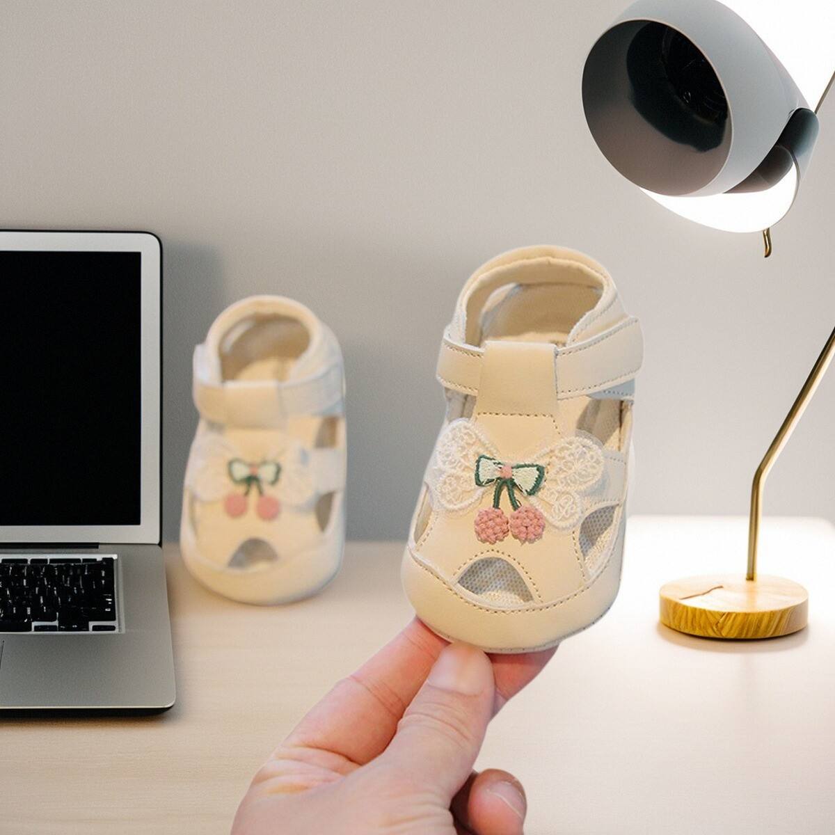 Butterfly inner length 11.5CM