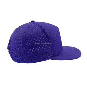 Casquette Snapback Premium en Polyester à 7 Panneaux Perforée avec Broderie Personnalisée et Trous Découpés au Laser Bleu Roi pour Tenue Décontractée Extérieure - Product Image 5