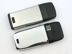 Teléfono Móvil con Teclado en Inglés, Ruso y Árabe, Doble SIM, Modelo E51 con Pantalla TFT de 2.0 Pulgadas y Batería de 1050 mAh - Product Image 5